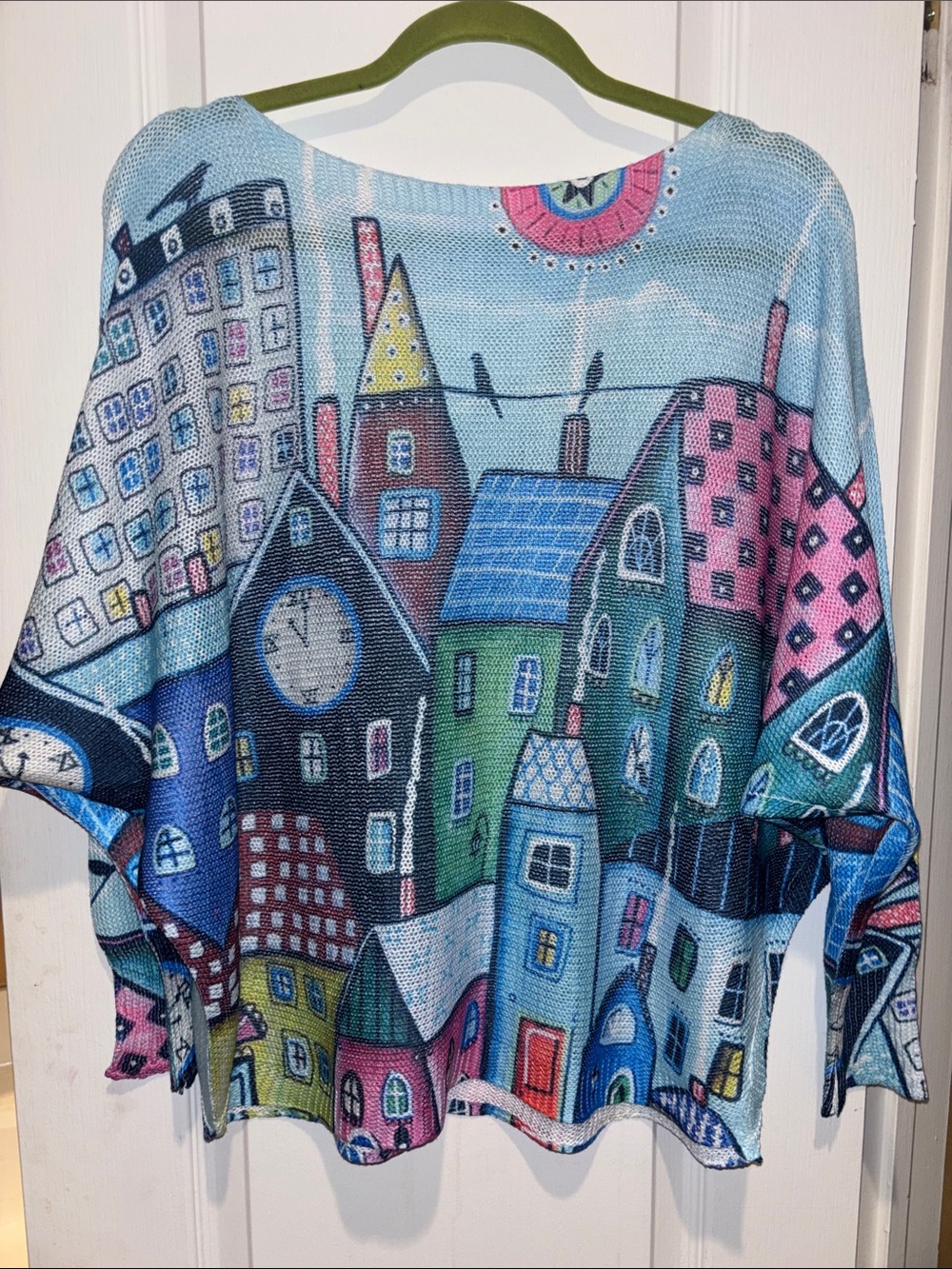 VIEIRA BRAND MADE IN ITALY MULTICOLOR VILLAGE SCAPE DOLMAN SLEEVES LIGHTWEIGHT